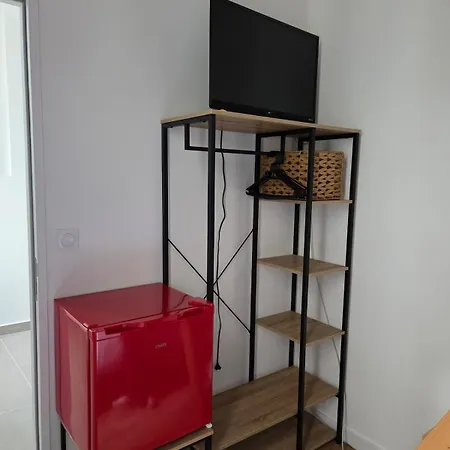 Centre , 5 Chambres, 4sdb Apartment *